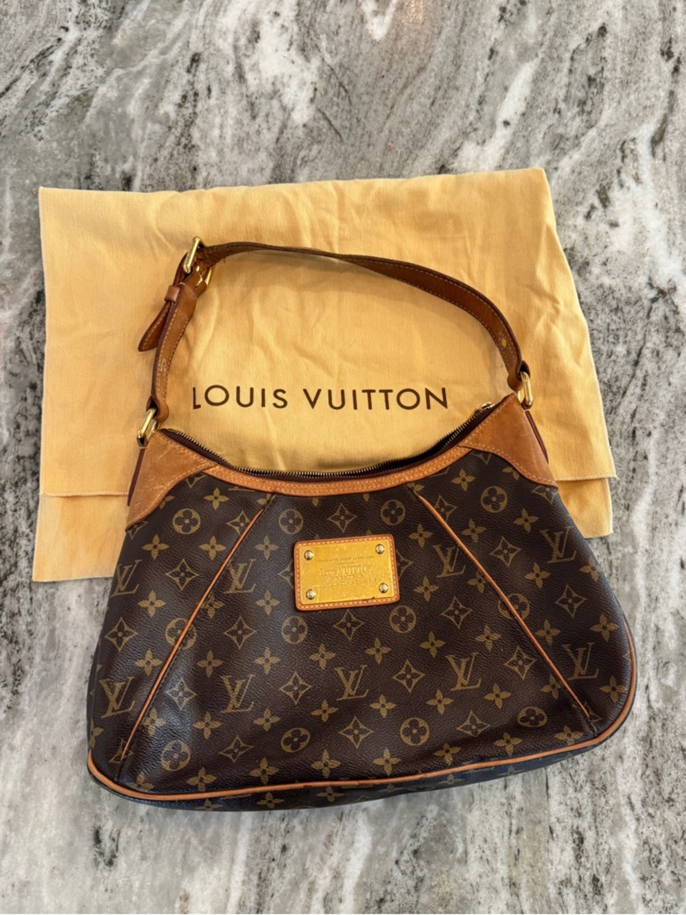 Authentic Louis Vuitton Thames GM Monogram Canvas Bag
